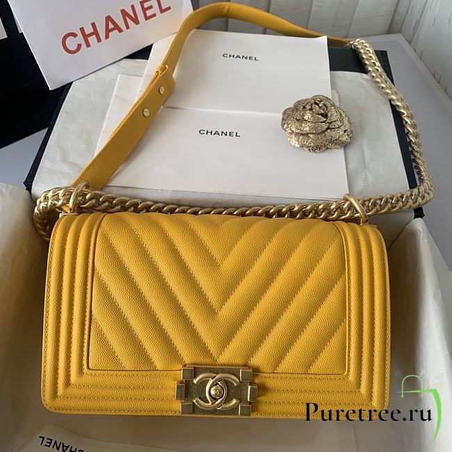 Chanel | Le Boy Chevron Old Medium Yellow Bag - A67086 - 1
