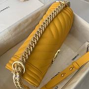 Chanel | Le Boy Chevron Old Medium Yellow Bag - A67086 - 5