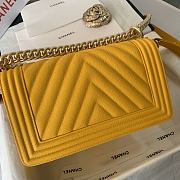Chanel | Le Boy Chevron Old Medium Yellow Bag - A67086 - 3