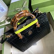 Gucci | Diana small Black crocodile tote bag - 660195 - 20x16x10cm - 5