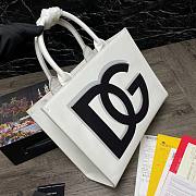 D&G | Small DG Daily shopper with DG logo print - 36 x 28.5 x 13cm - 2
