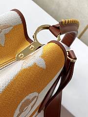 Louis Vuitton | CAPUCINES Yellow - 31.5 x 20 x 11 cm - 6