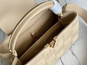 Louis Vuitton | Capucines BB handbag Creme- M59225 - 31.5 x 20 x 11 cm - 6