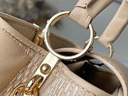 Louis Vuitton | Capucines BB handbag Creme - M59225 - 27x18x9cm - 2