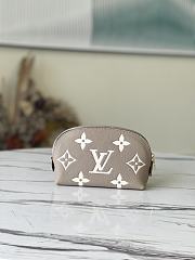Louis Vuitton | Pochette Cosmetique PM - M45951 - 17x12x6cm - 3