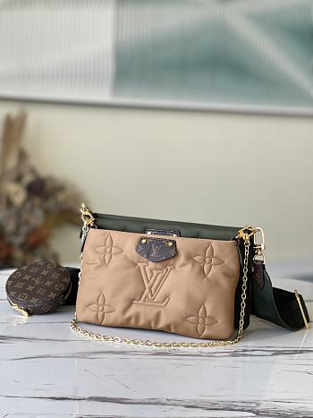 Louis Vuitton | Maxi Multi Pochette Accessoires Khaki/Beige - M58977 - 34x21.5x5cm