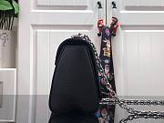Louis Vuitton | Twist MM bag in Epi - 23 x 17 x 9.5 cm - 4