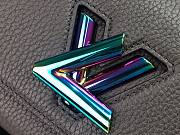 Louis Vuitton | Twist MM bag in Epi - 23 x 17 x 9.5 cm - 2