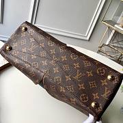 Louis Vuitton | V Tote MM Black handbag - M43948 - 36 x 27 x 16 cm - 3