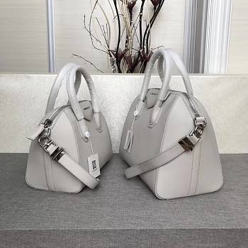 Givenchy | Antigona Bag In Box Leather In White - BB500C - 28 cm