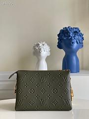 Louis Vuitton | Coussin BB Green Khaki Golden - 20 x 16 x 12 cm - 6