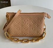 Louis Vuitton | Coussin BB Apricot Golden - 20 x 16 x 12 cm - 5