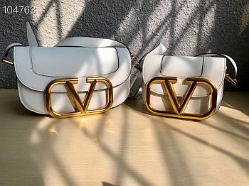 VALENTINO | Garavani SUPERVEE shoulder white bag - 18x7.5x12.5cm