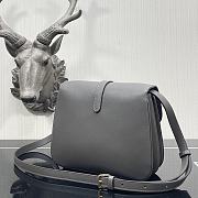 CELINE | Medium Tabou In Smooth Calfskin Grey - 196583 - 22x16x7cm - 5