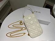 Dior | Lady Dior White phone holder - S0872O - 18 x 10.5 x 2.5 cm - 3