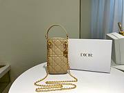 Dior | Lady Dior Beige phone holder - S0872O - 18 x 10.5 x 2.5 cm - 3