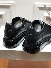 ALEXANDER QUEEN | Black Clear Sole Sneaker  - 4