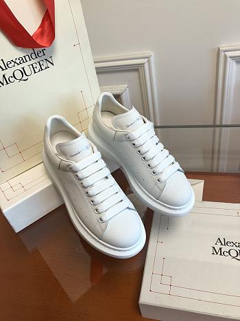 Alexander McQueen | little white shoes smiley