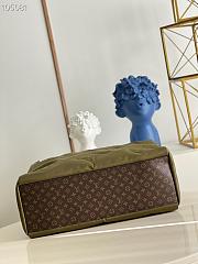 Louis Vuitton | OnTheGO GM tote bag khaki green - M59007 - 41 x 34 x 19 cm - 5