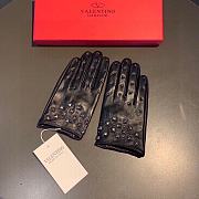Valentino | Glove 01 - 1