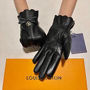 Louis Vuitton | Glove 02 - 2