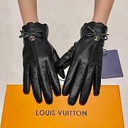 Louis Vuitton | Glove 02 - 6