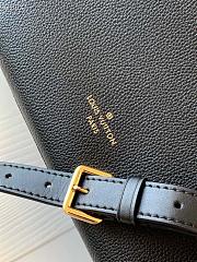 Louis Vuitton | On My Side MM handbag - M58908 - 30.5 x 24.5 x 14 cm - 6