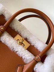 Louis Vuitton | On My Side MM handbag - M58918 - 30.5 x 24.5 x 14 cm - 2