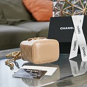 CHANEL | Small Beige Vanity With Chain  - AP2292 - 8.5×11×7cm - 5