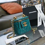 CHANEL | Small green Vanity With Chain - AP2292 - 8.5×11×7cm - 6