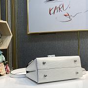 Louis Vuitton | Grenelle PM Epi White Bag - M53694 - 26 x 20 x 12 cm - 5