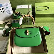 GUCCI | Small Green top handle bag with Bamboo - 675797 - 21 x 15 x 7cm - 1