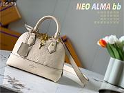Louis Vuitton | Neo Alma BB white handbag - M44829 - 25 x 18 x 12 cm - 1