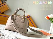 Louis Vuitton | Neo Alma BB beige handbag - M44829 - 25 x 18 x 12 cm - 2