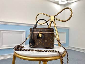 Louis Vuitton | Vanity PM handbag Nicolas Ghesquière - M45165 - 19 x 13 x 11 cm