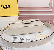 FENDI | BAGUETTE White grain bag - 8BR600 - 28x6x13cm - 2