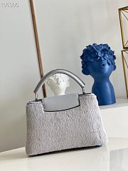 Louis Vuitton | Capucines BB handbag Taurillon cow leather - 27 x 18 x 9 cm - 4