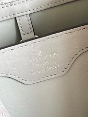Louis Vuitton | Capucines BB handbag Taurillon cow leather - 27 x 18 x 9 cm - 5