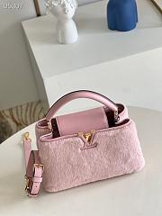 Louis Vuitton | Capucines BB handbag Taurillon pink cow leather - 27 x 18 x 9 cm - 5