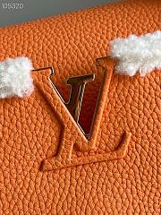 Louis Vuitton | Capucines MM orange handbag - M59073 - 31.5 x 20 x 11 cm - 5