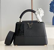 Louis Vuitton | Capucines BB handbag - M59269 - 27 x 18 x 9 cm - 1