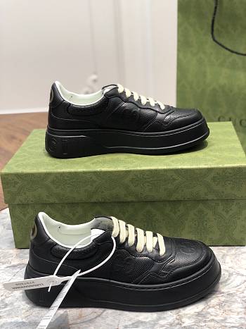 GUCCI | GG embossed sneaker black  - 670408