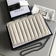 GUCCI | GG Marmont matelassé mini white bag - ‎474575 - 20 x 13 x 6 cm - 4