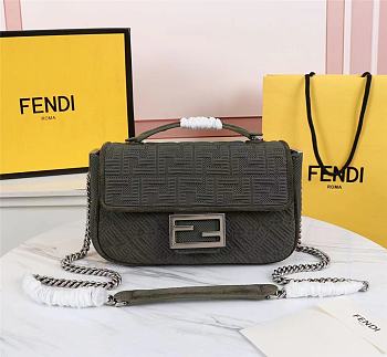 FENDI | MIDI BAGUETTE CHAIN Green FF fabric bag - 8BR793 - 24×6×13cm