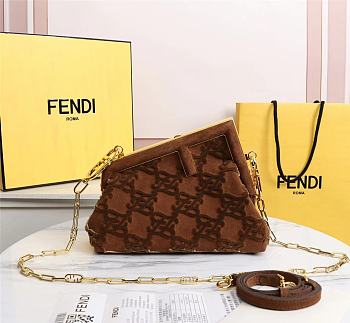 FENDI | FIRST Small Brown bag - 8BP129 - 26 x 9.5 x 18 cm