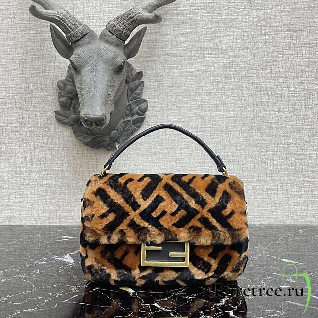 FENDI | MINI BAGUETTE Brown sheepskin bag - 8BS017 - 18x4×11cm - 1