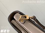 Louis Vuitton | Pochette Métis handbag - M44881 - 25 x 19 x 9cm - 4