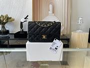 CHANEL | Classic Flap Bag Black Lambskin Gold Hardware- A01116 - 20 cm - 1