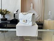 CHANEL | Classic Flap Bag White Lambskin Golden Hardware- A01116 - 20 cm - 6