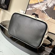 Louis Vuitton | NéoNoé bucket bag - M46023 - 26 x 26 x 17.5 cm - 5
